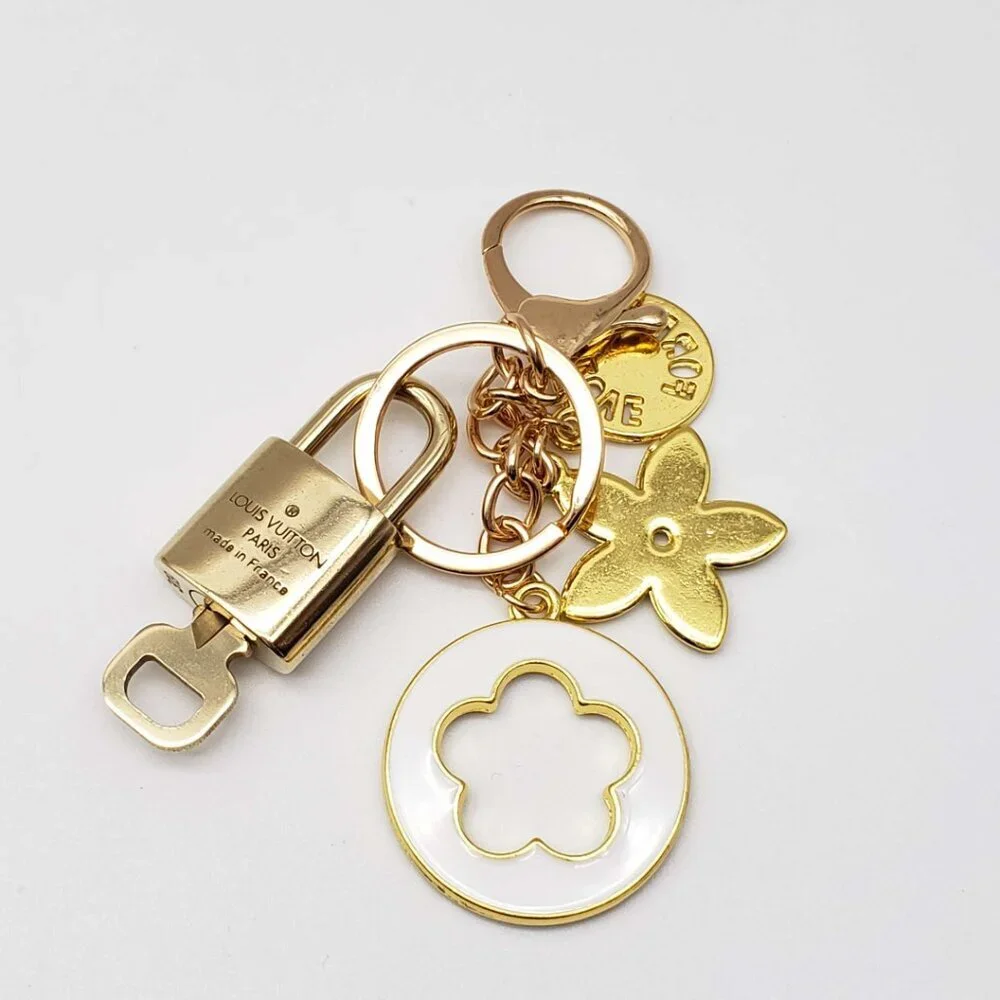 LV Gold Padlock Authentic 🔑 Luxury Bag Charm w/ Unbranded Flower Keychain
